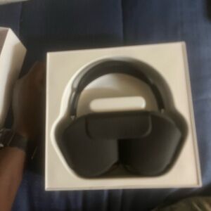 Apple Black Headphones